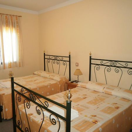 Hostal Miraflor De Las Cadenas Cuacos De Yuste Extérieur photo